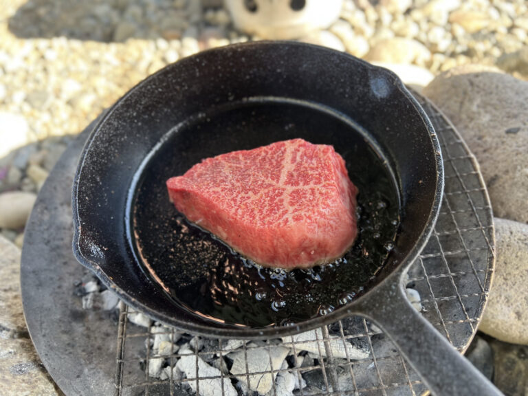 スキレットでステーキ