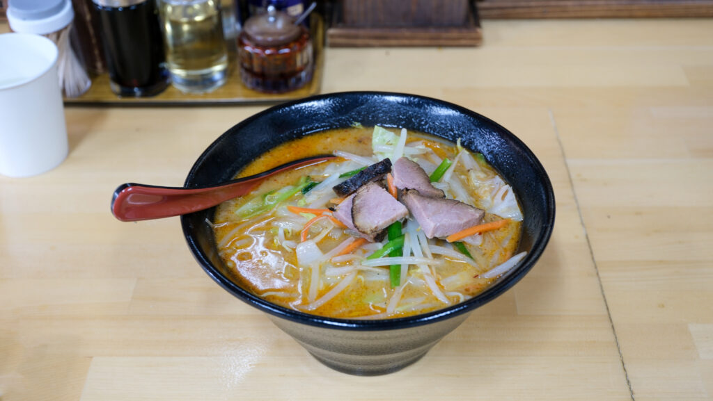 旨辛味噌らーめん　右京　茂木