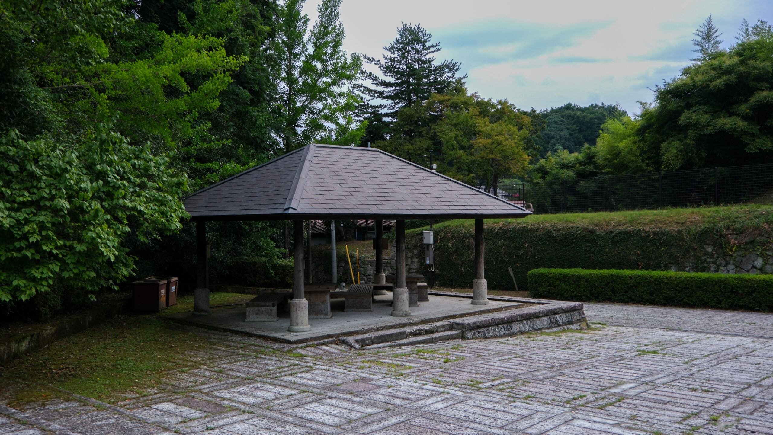 大谷公園 あずまや