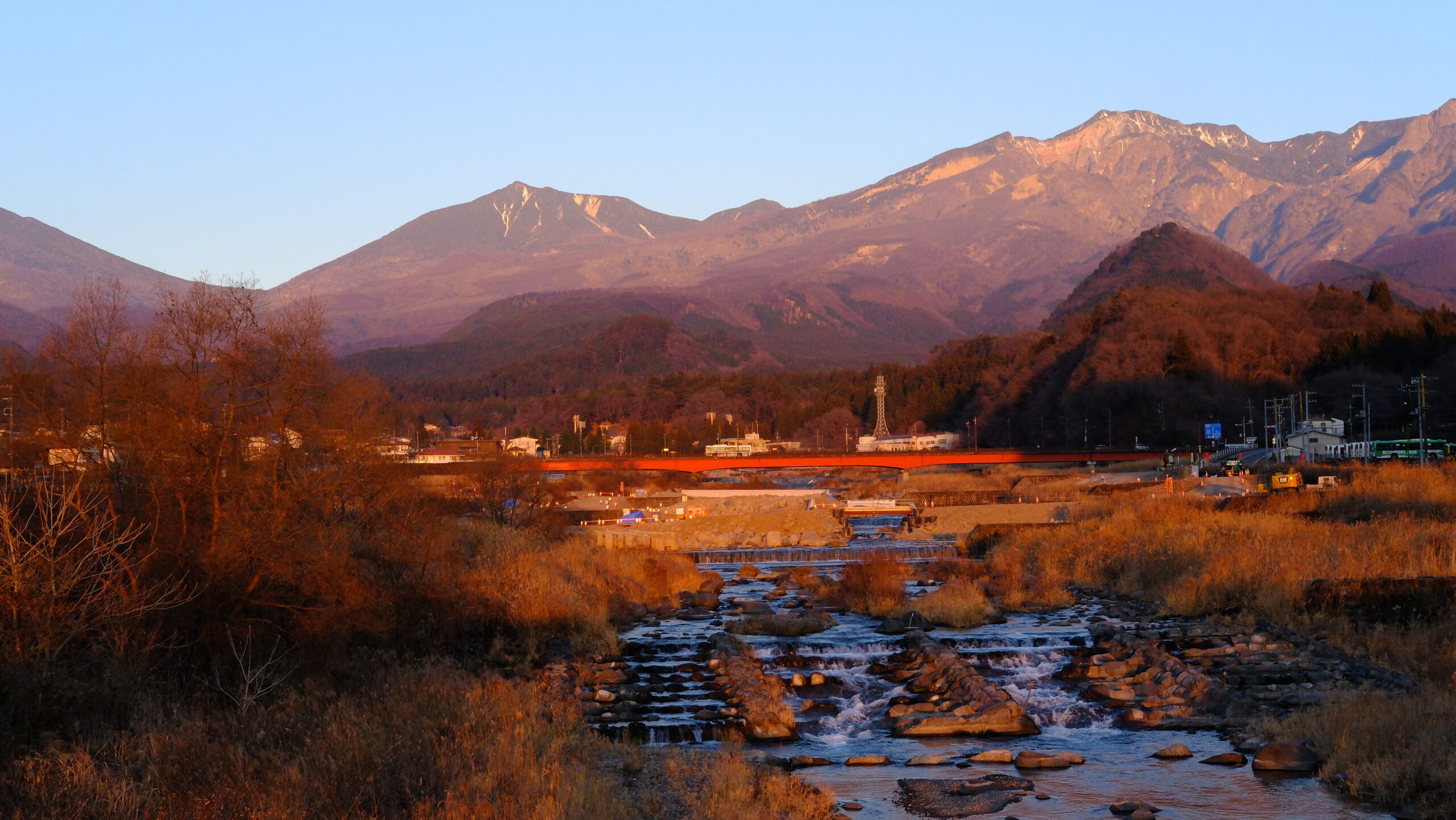 大谷川　日の出