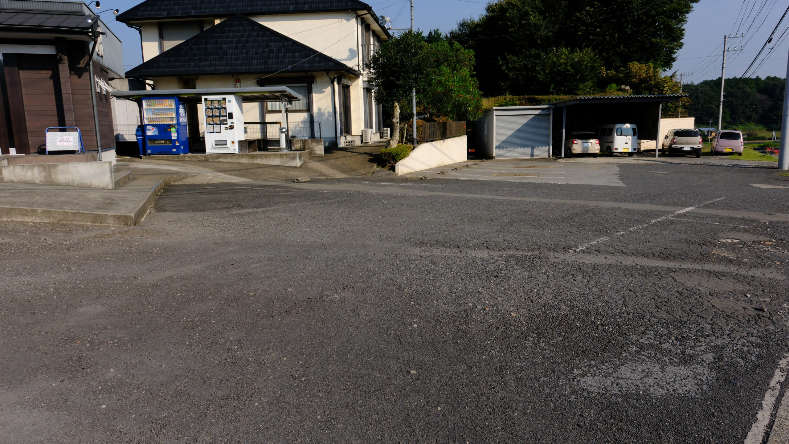 麺らいけん　駐車場