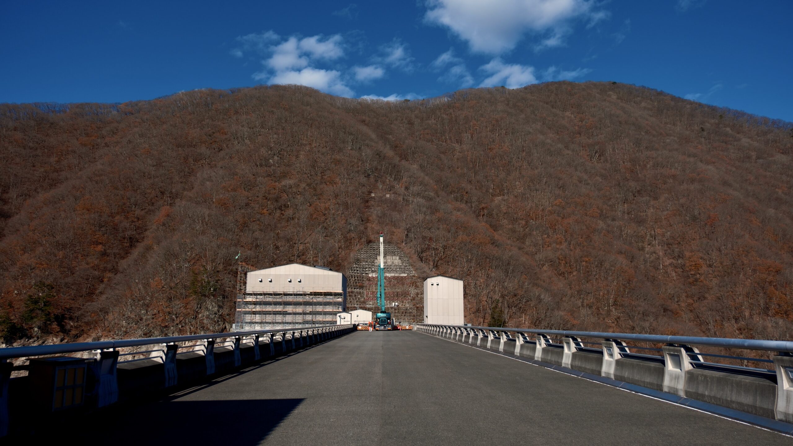 湯西川ダム　通路