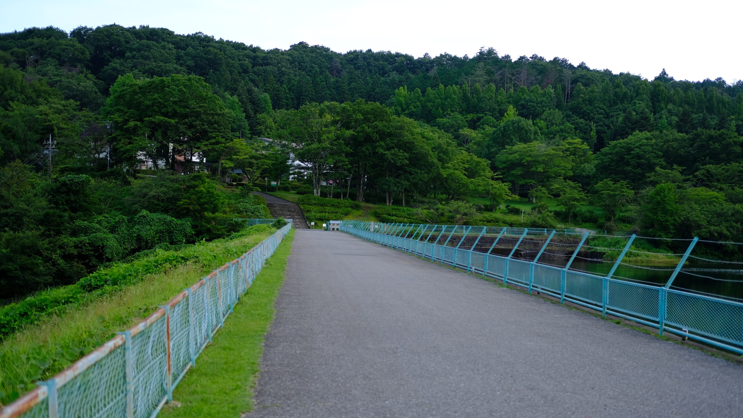 赤川ダム　歩道