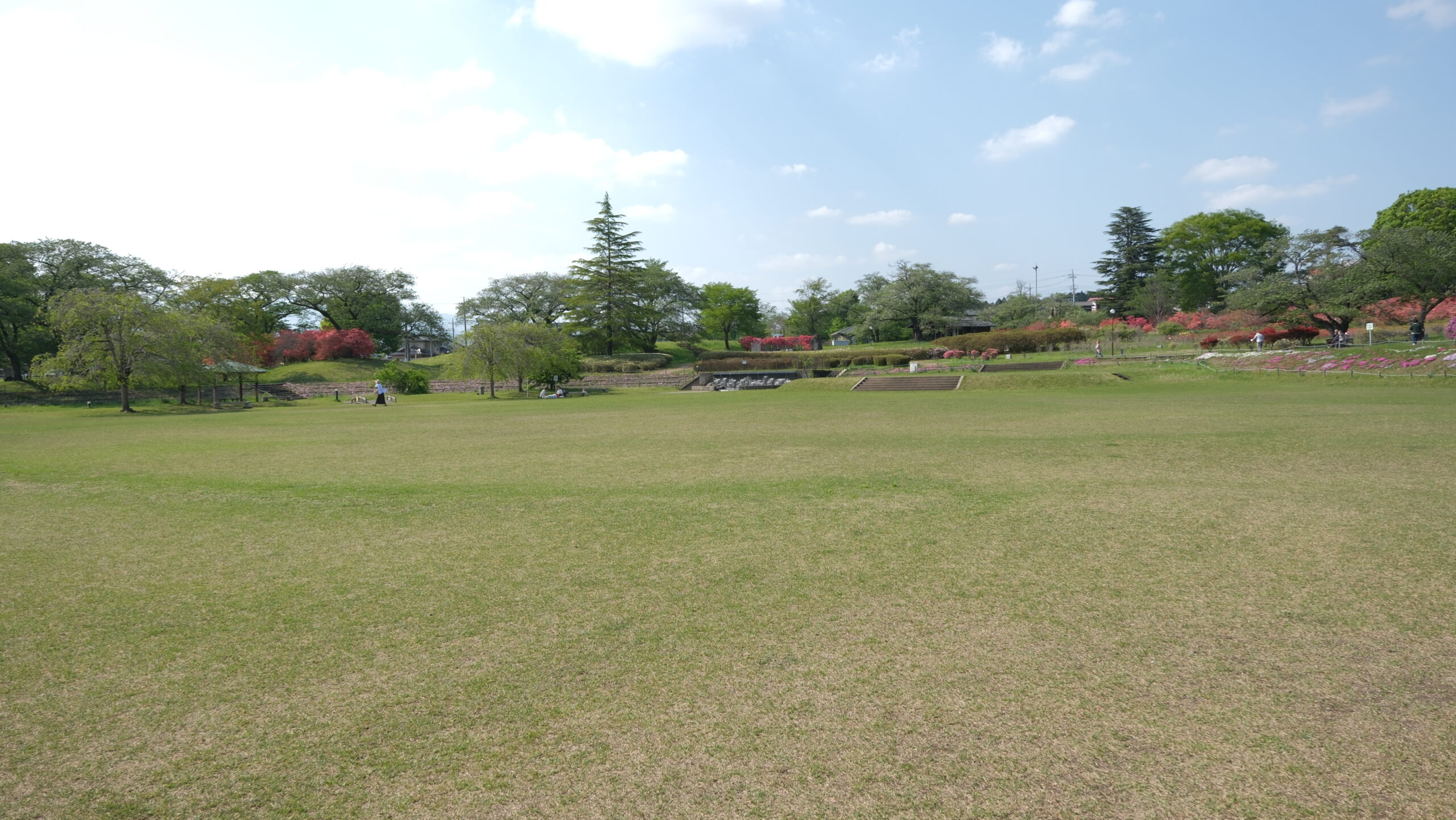 長峰公園　広場