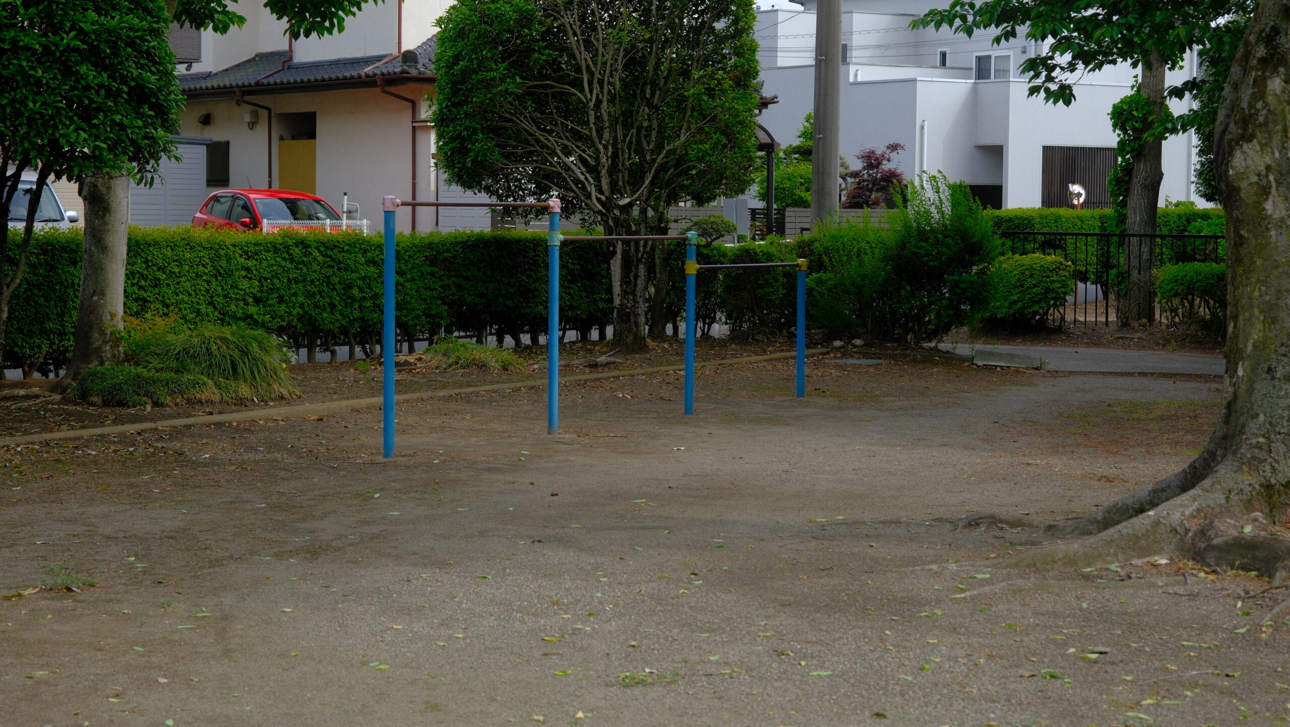八竜神児童公園　鉄棒