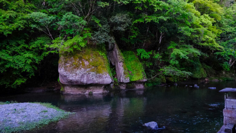 御前岩　那珂川町