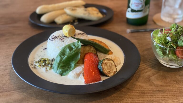 BLISSCAFE 宇都宮 帆立と海老のグリーンカレー